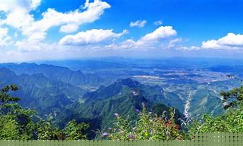 去张家界旅游大约需要多少费用_去张家界旅游攻略及费用要多少钱